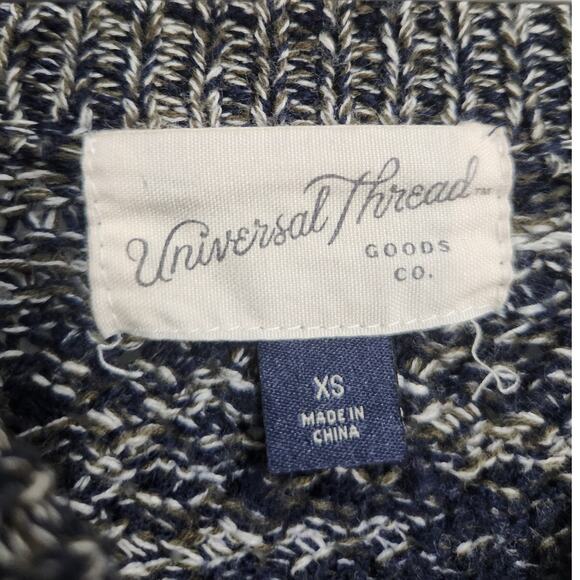Universal Thread Gray Long Sleeve Sweater Womens Size Extra Small XS - Picture 3 of 3